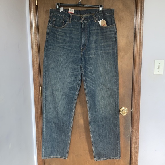 Relisted Levi’s 550 relaxed slight distressed jean tapered leg 40 X 36 big&tall - Picture 5 of 17